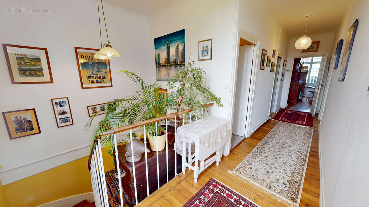 Autre à COSNE-COURS-SUR-LOIRE