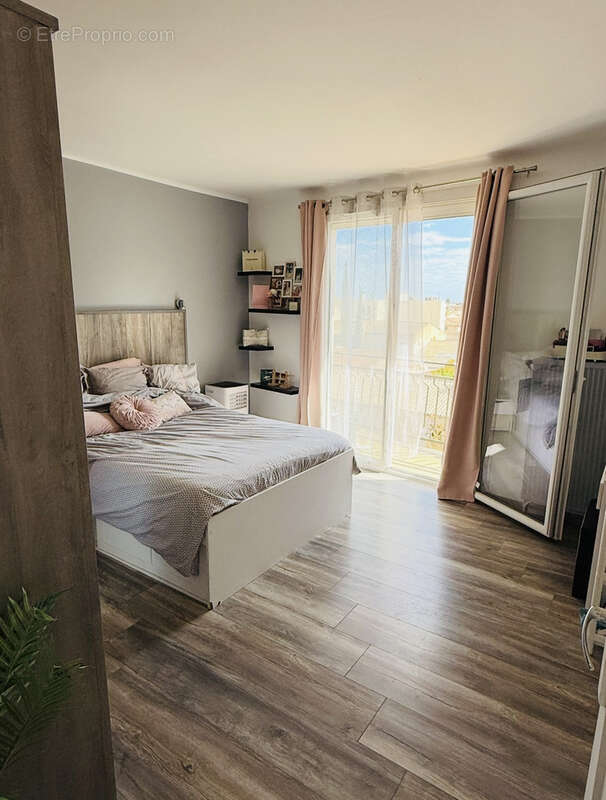 Appartement à LUNEL