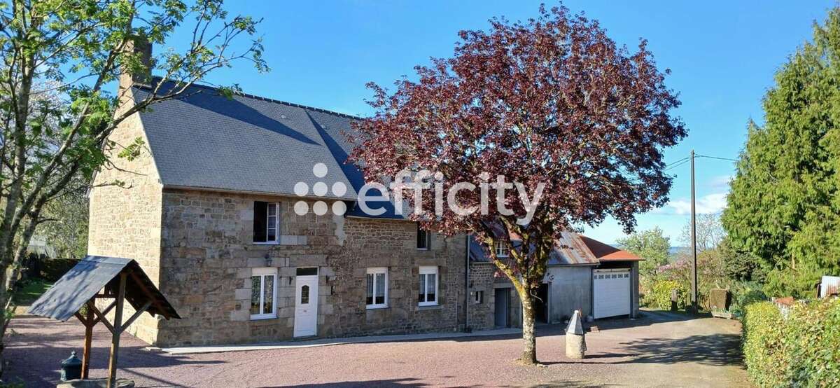 Maison à SAINT-SEVER-CALVADOS