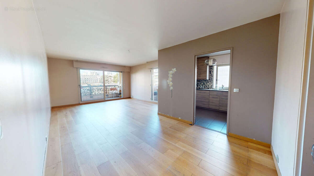 Appartement à PARIS-19E