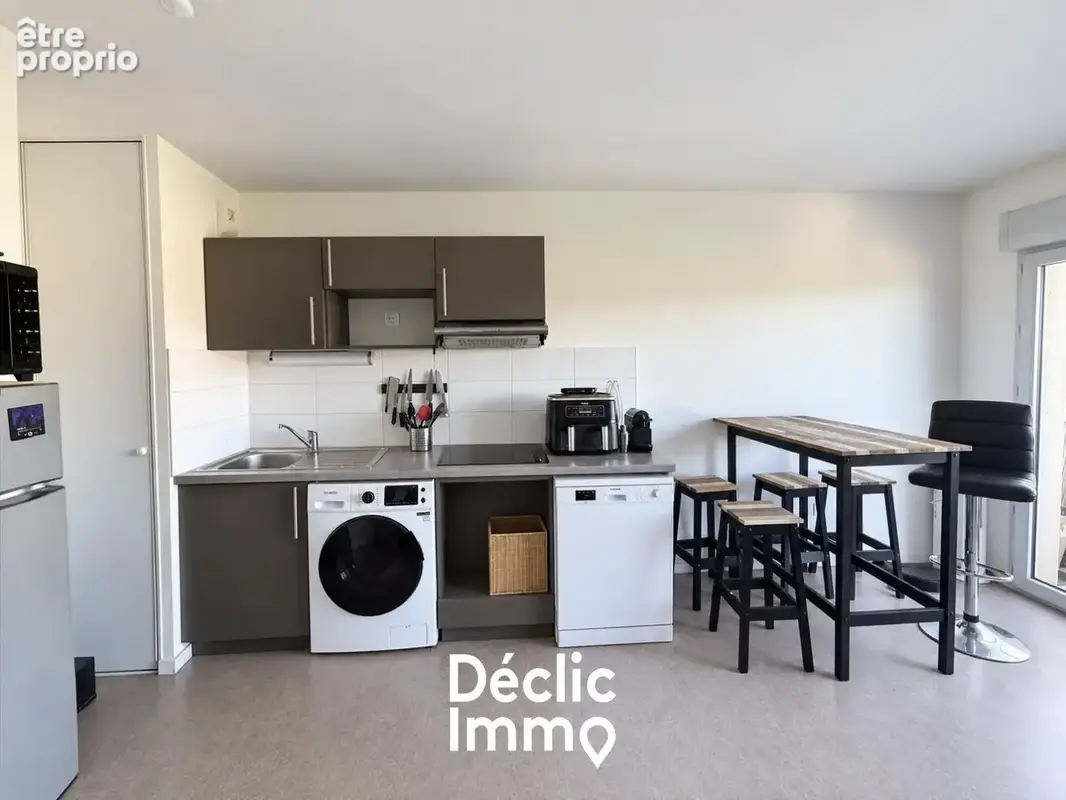 INVESTISSEURS - T3 loué avec balcon et deux parkings - photo 3