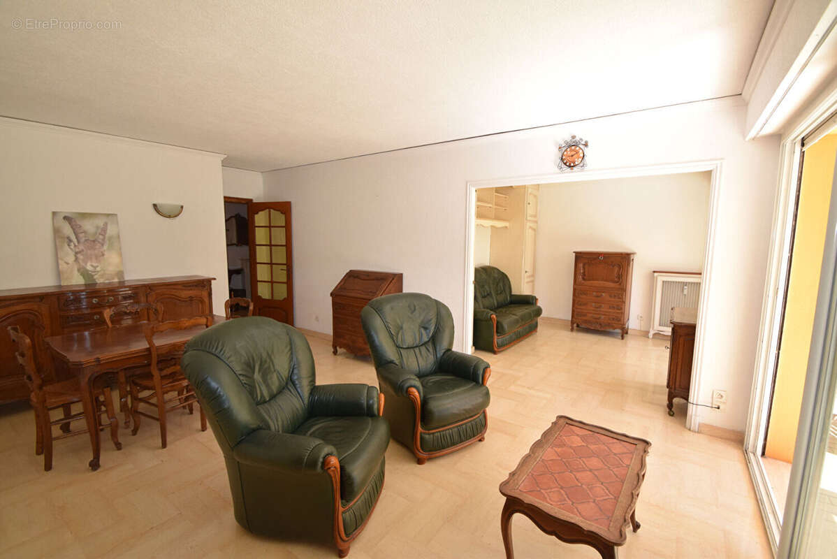 Appartement à SAINT-RAPHAEL