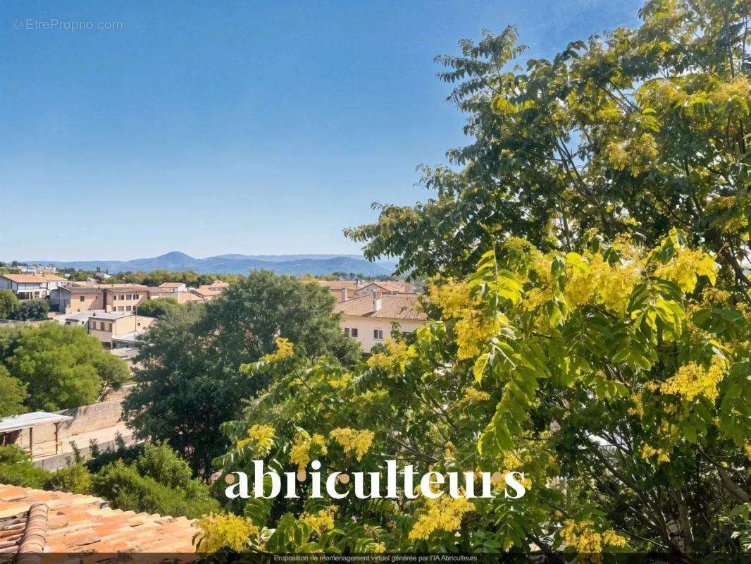 Appartement à PERTUIS