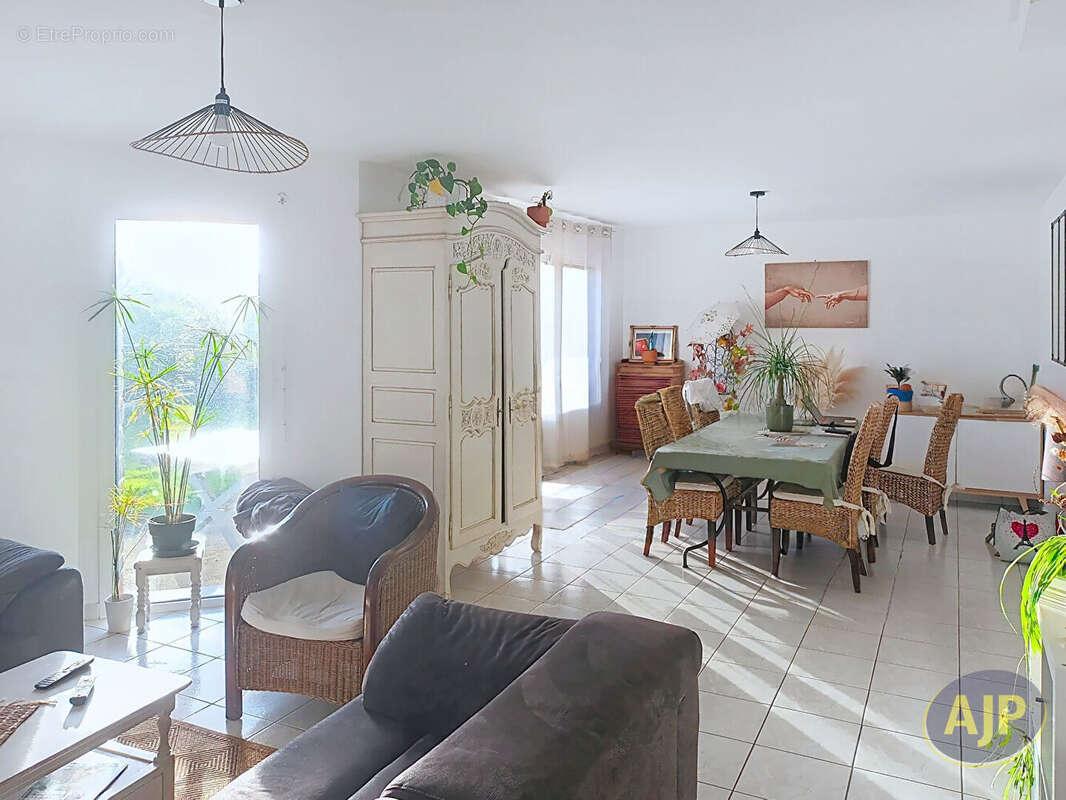 Maison à MALESTROIT
