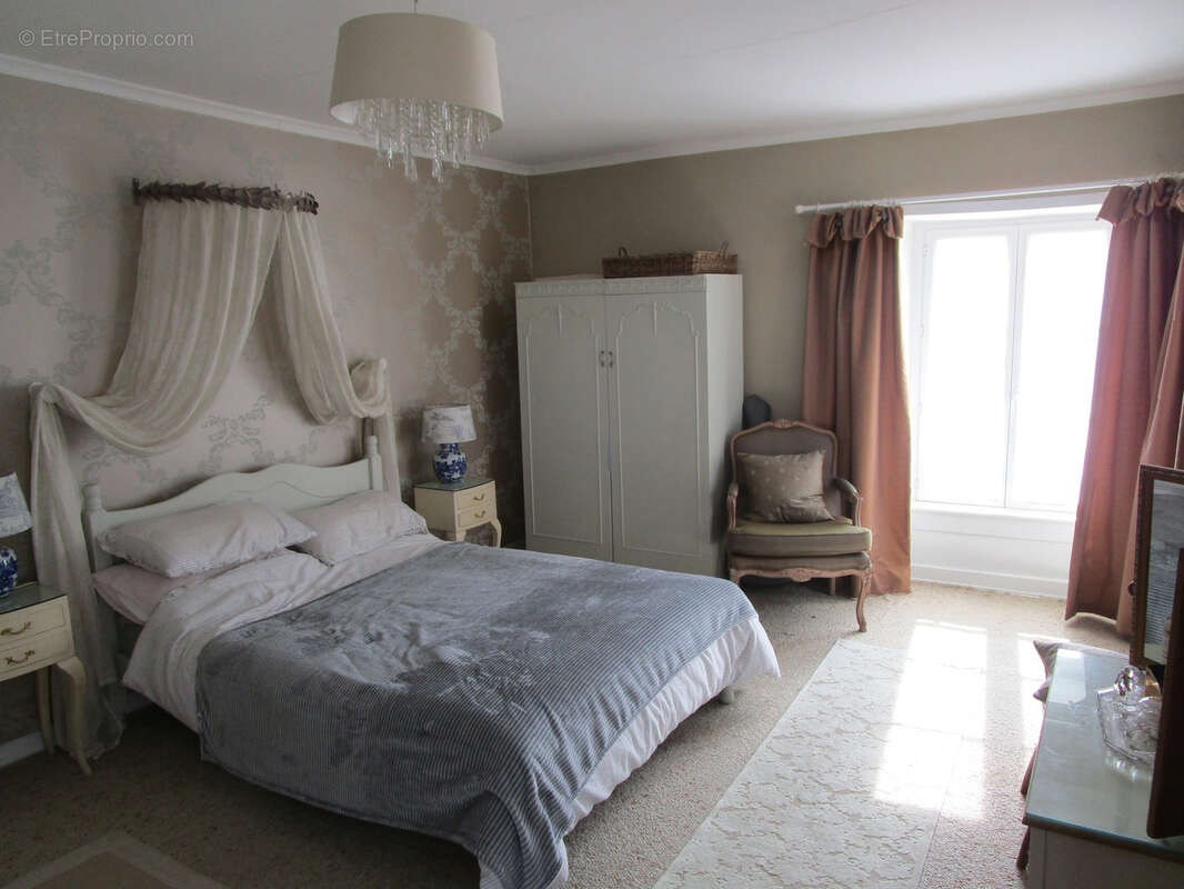 Maison à LANDELLES-ET-COUPIGNY