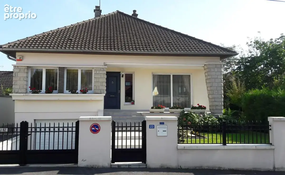 Maison à SAINT-QUENTIN