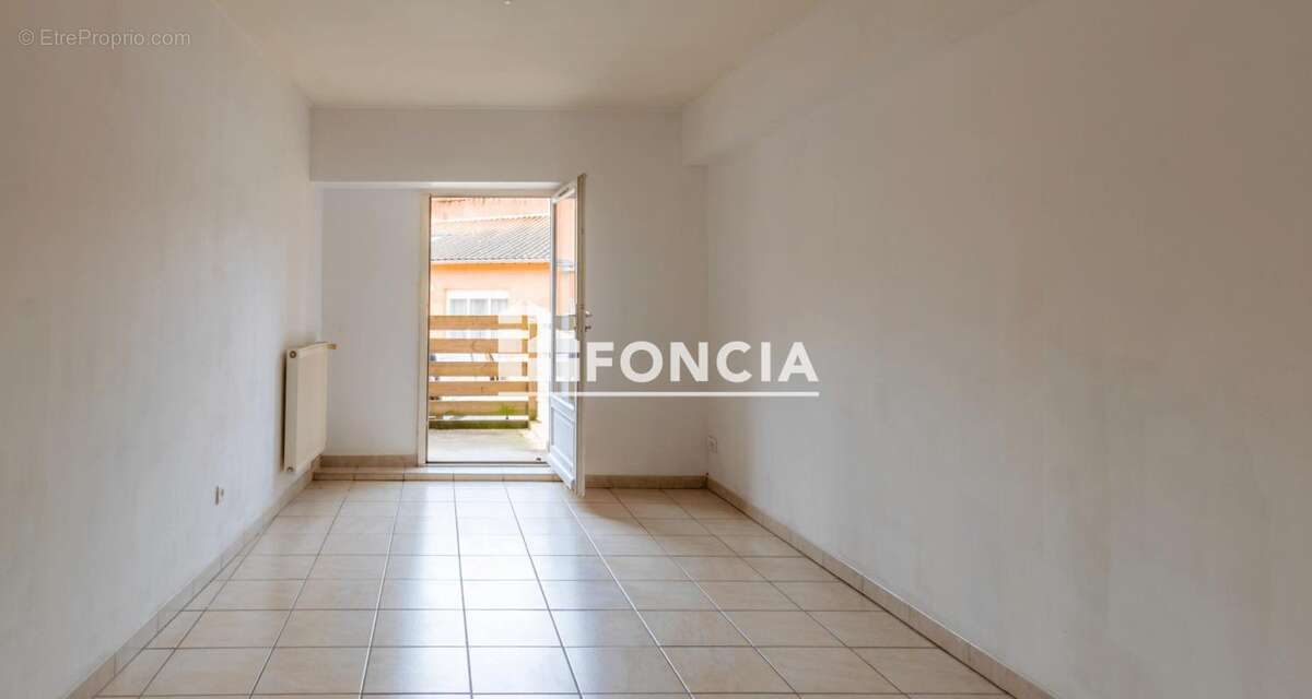 Appartement à SAINT-DIDIER-DE-FORMANS
