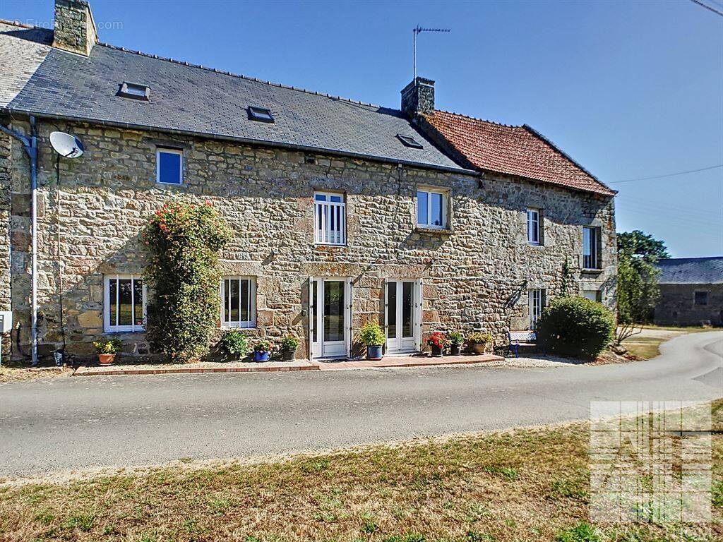 Maison à MEGRIT