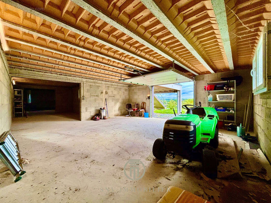 Maison à PARAY-LE-MONIAL