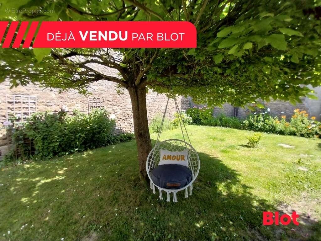 Maison à MINIAC-MORVAN