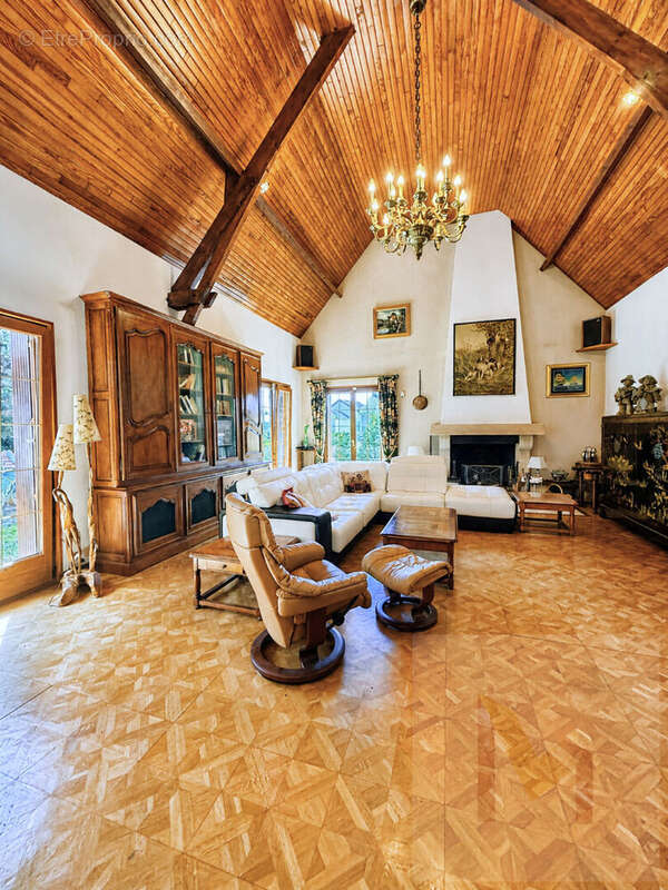 Maison familiale sur terrain de 873 m² - photo 6