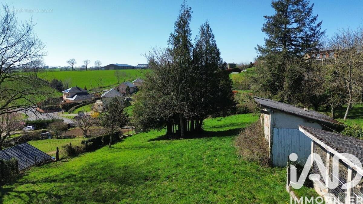 Photo 1 - Terrain à MOYRAZES