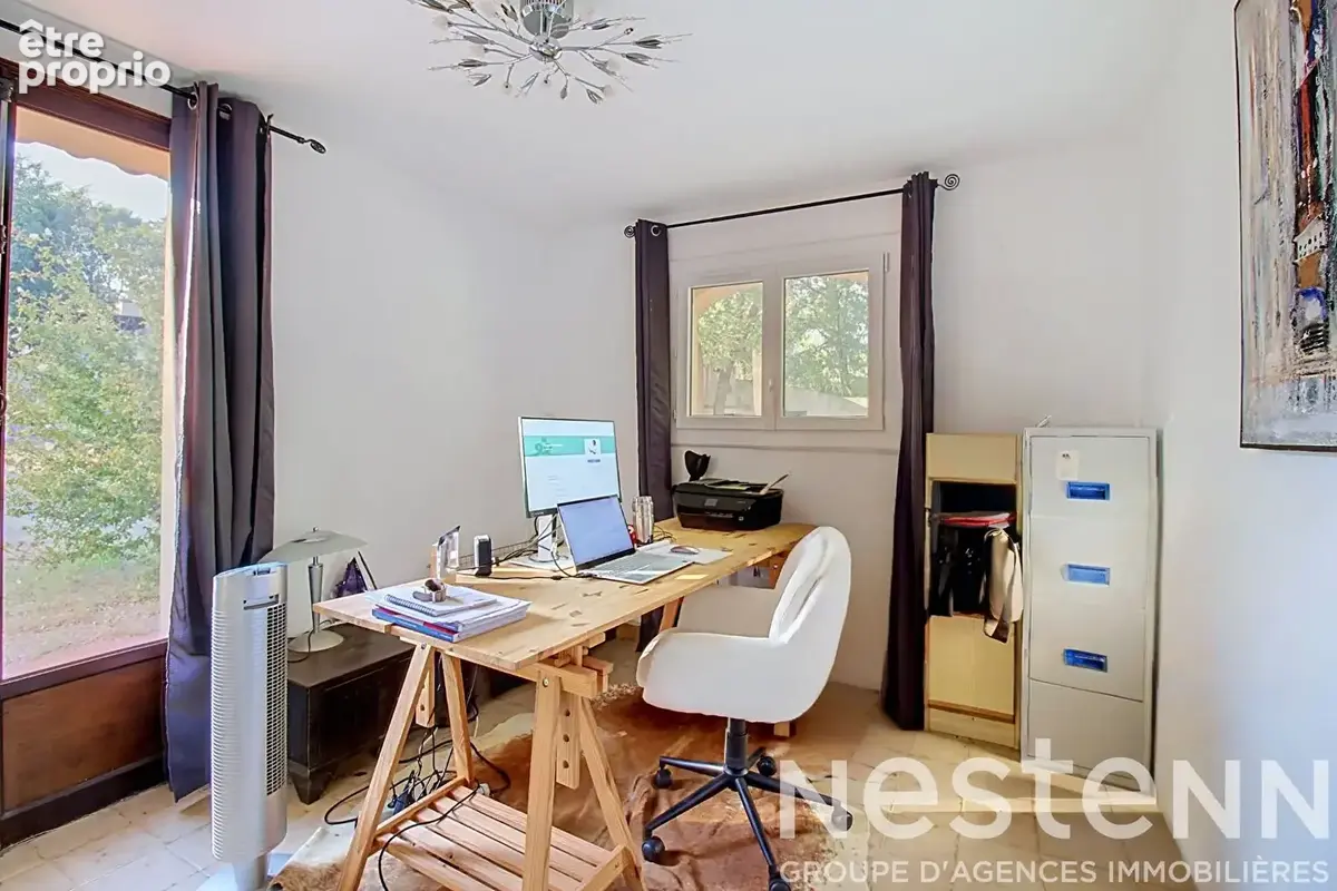 A VENDRE DRAGUIGNAN - Propriété d'environ 240 m² avec deux maisons, studio indépendant, piscine et dépendances sur 3 000 m² de t - photo 20