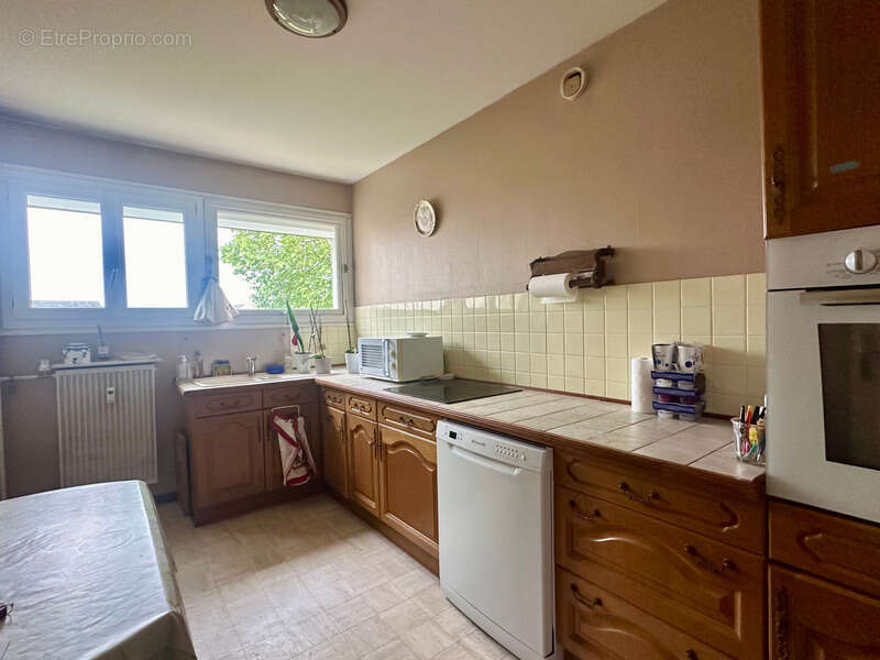 Appartement à vendre 3 pièces SAUMUR (49400) 1er étage avec ascenseur - - photo 8