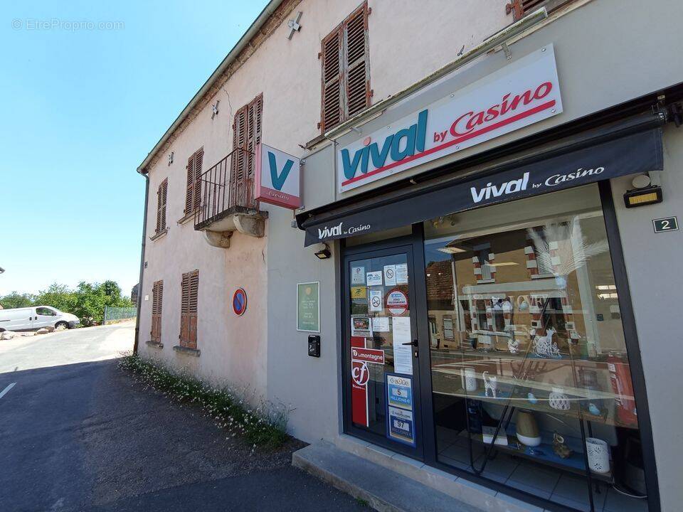 Appartement à LE BREUIL