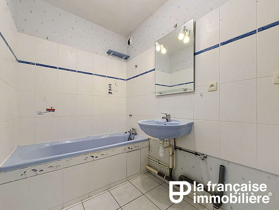 Appartement à LE RHEU