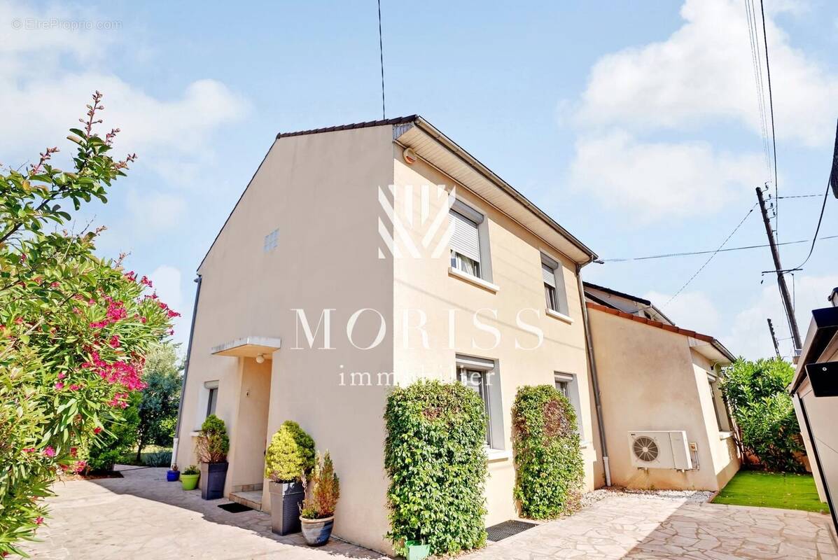 Maison à ATHIS-MONS