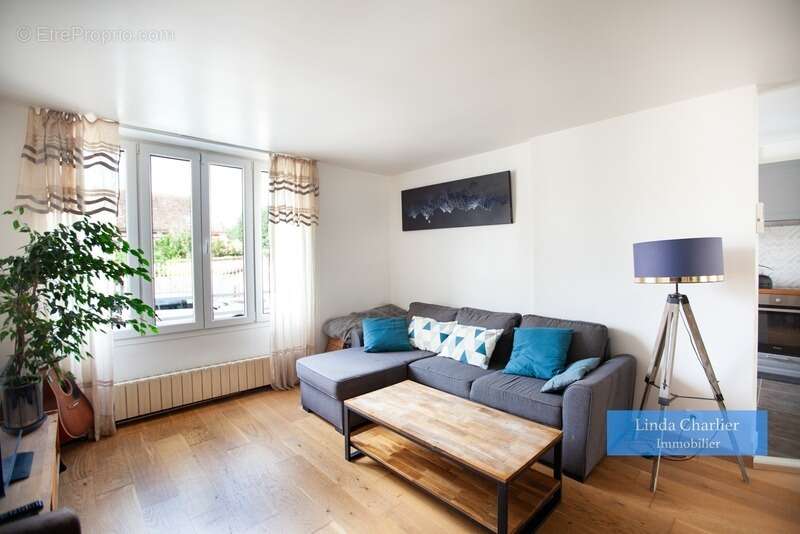 Maison à SAINT-NOM-LA-BRETECHE