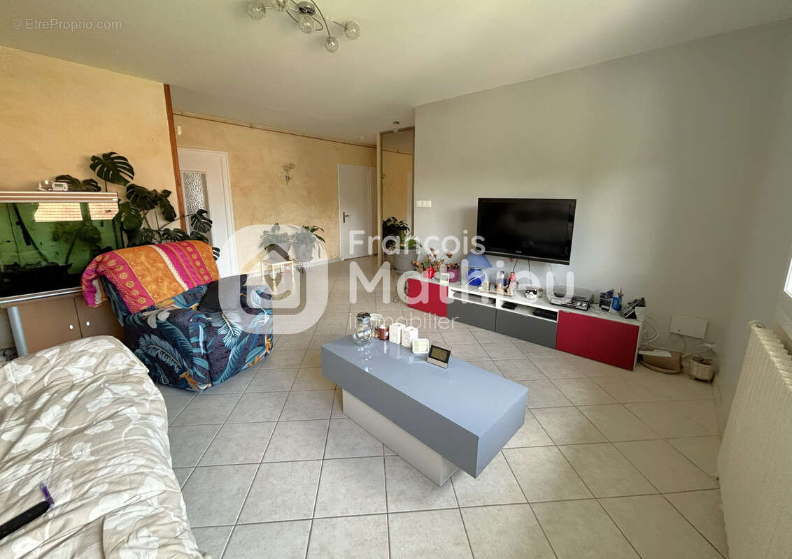 Appartement à VILLARS-LES-DOMBES