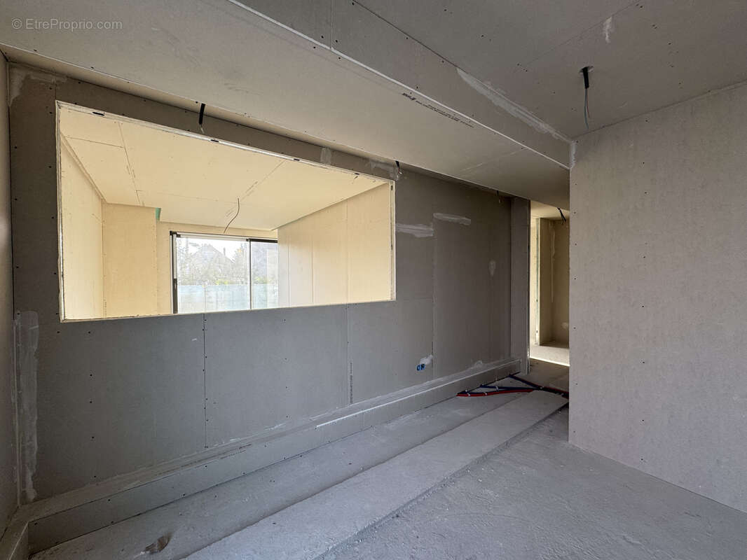 Maison à SAINT-MAUR-DES-FOSSES