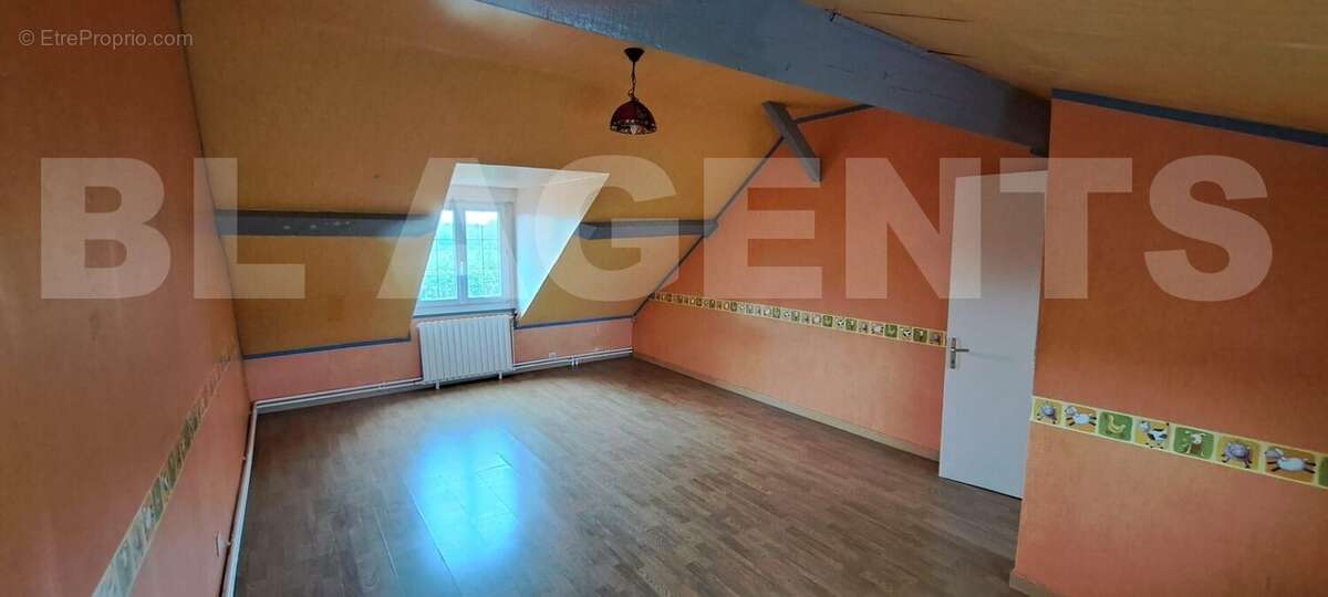 WhatsApp Image 2025-04-25 à 14 - Maison à CHASSE