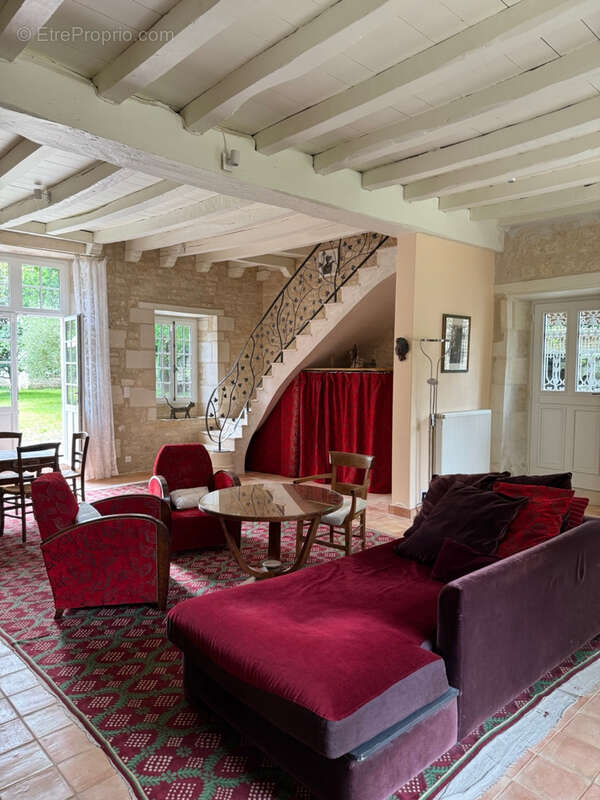 Maison à MONTROY