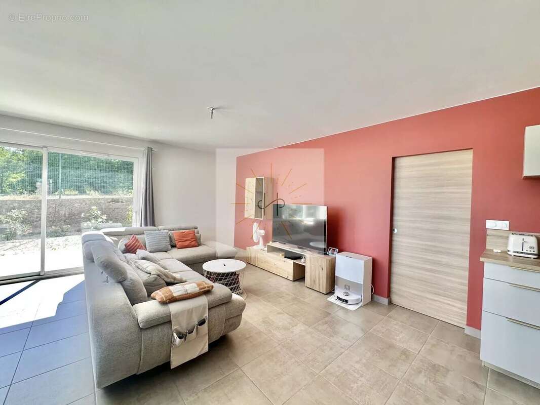 Maison à MONTELIMAR