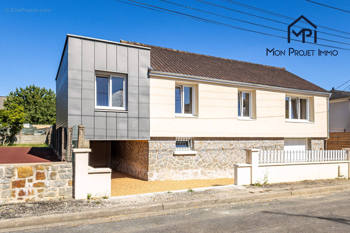 Maison à LAVAL