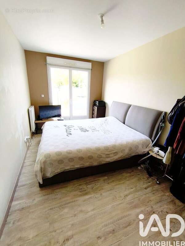 Maison 118 m² à Les Ormes-Sur-Voulzie  - photo 9