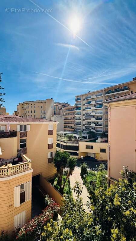 Appartement à MENTON