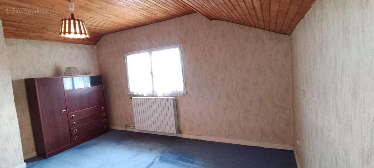 Maison à FOUGEROLLES