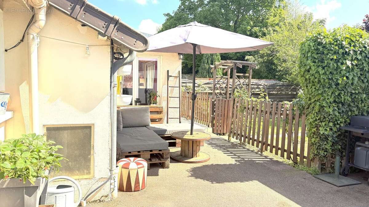 Maison à FONTENAY-LE-FLEURY