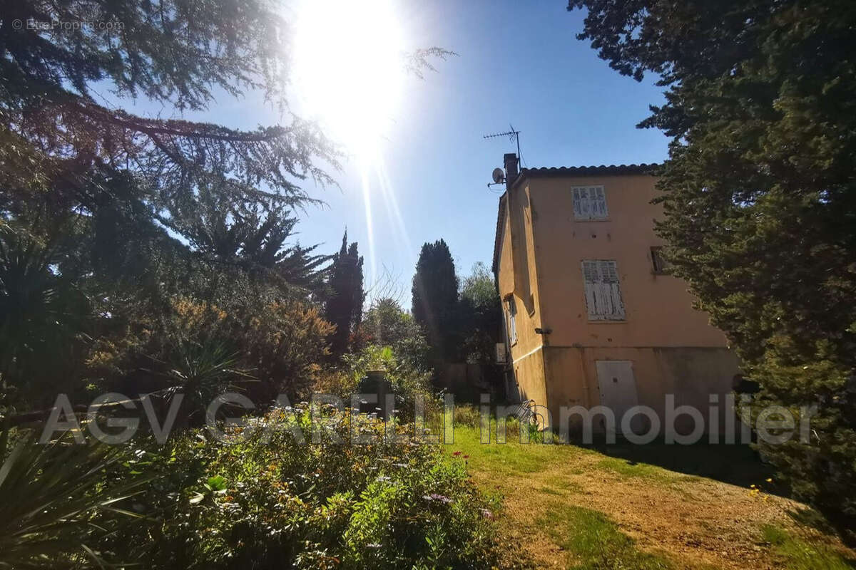 Appartement à SAINT-TROPEZ