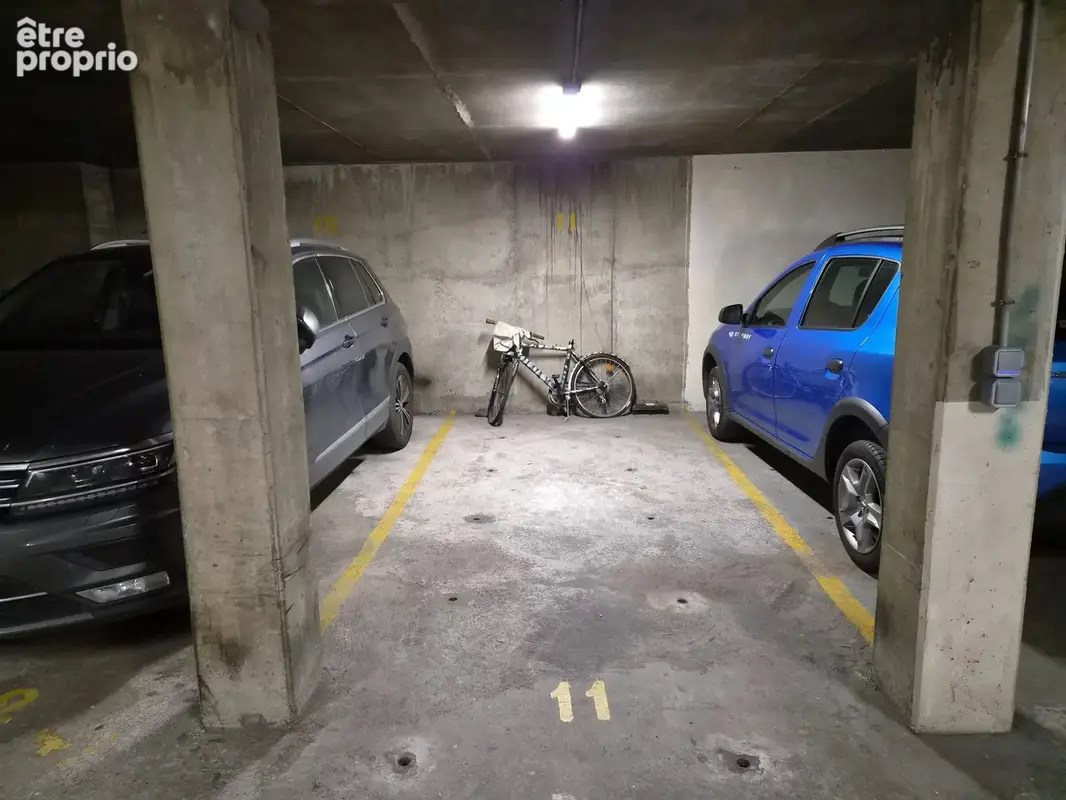 Parking à PARIS-15E