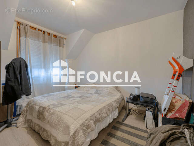 Appartement à POISY