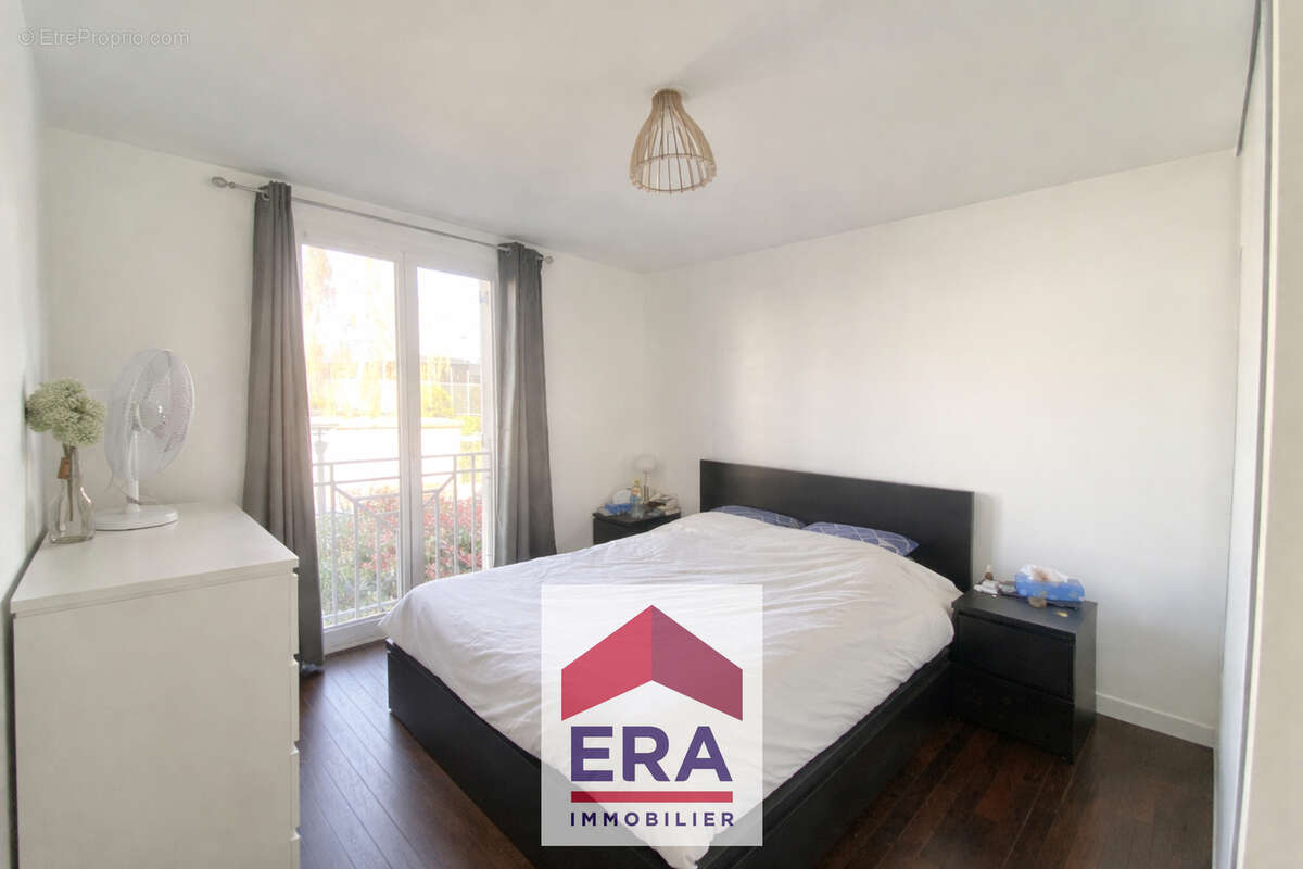 Appartement à SARTROUVILLE