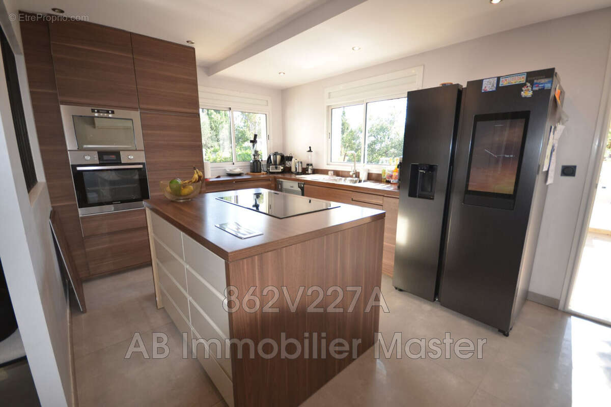 Appartement à MOUGINS