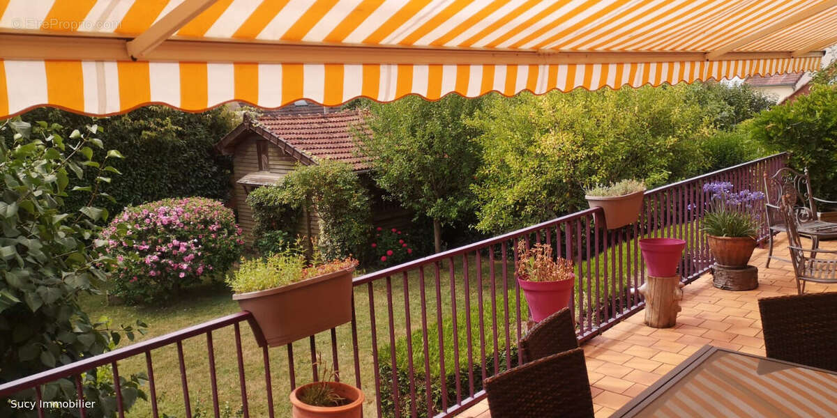 Maison à PONTAULT-COMBAULT