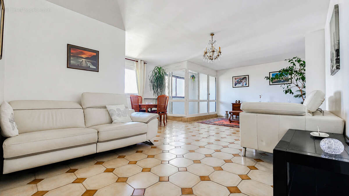 Appartement à VITRY-SUR-SEINE