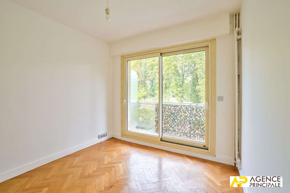 Appartement à MAISONS-LAFFITTE