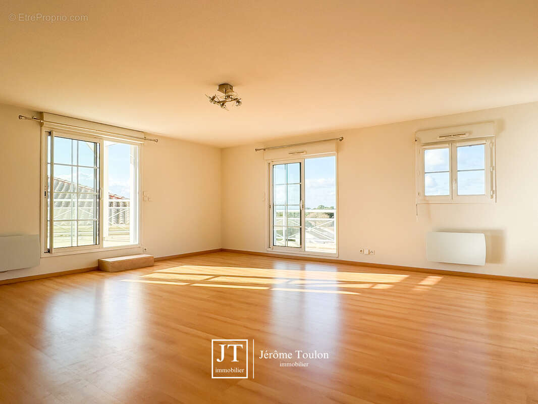 Appartement à VAUX-SUR-MER