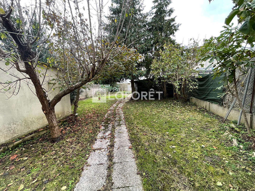 Maison à PONTAULT-COMBAULT