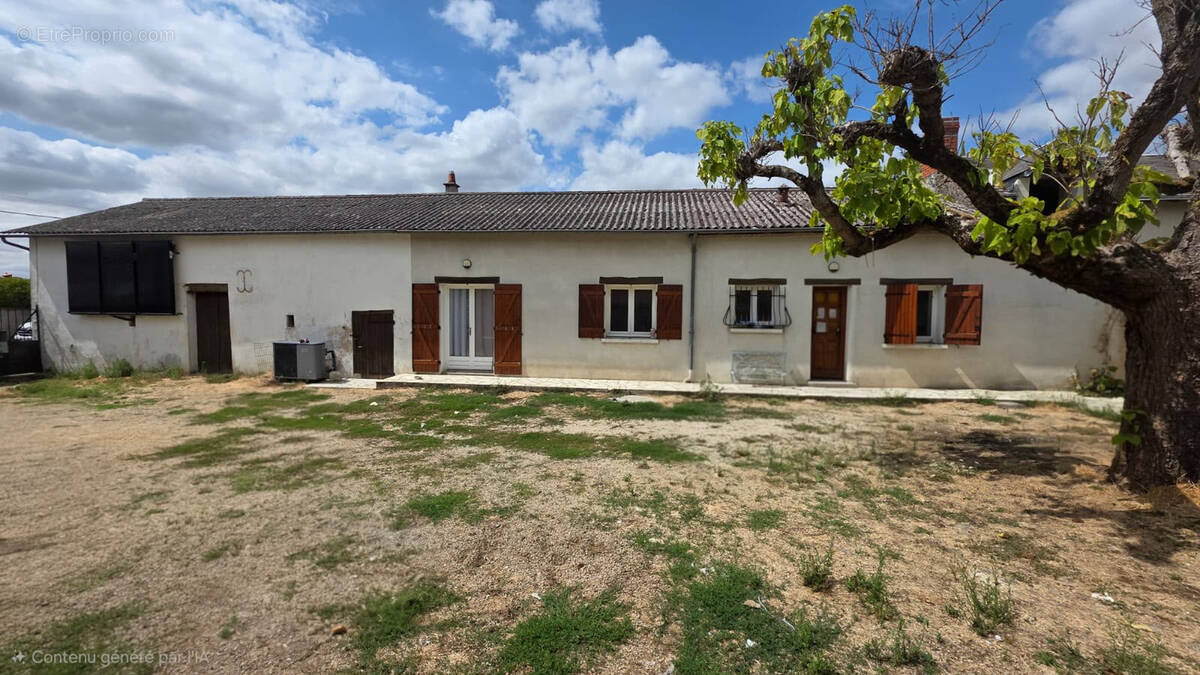 Maison à LENCLOITRE