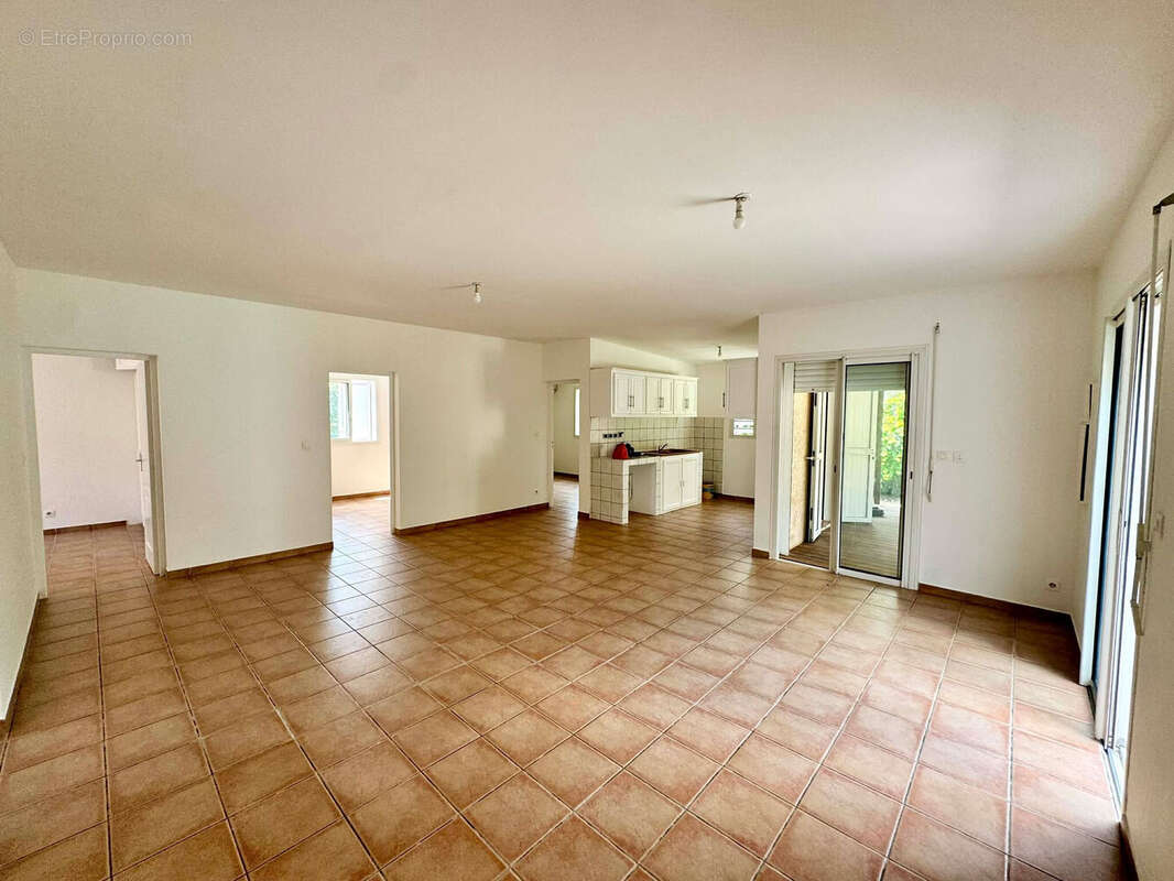 Photo 2 - Maison à LE TAMPON