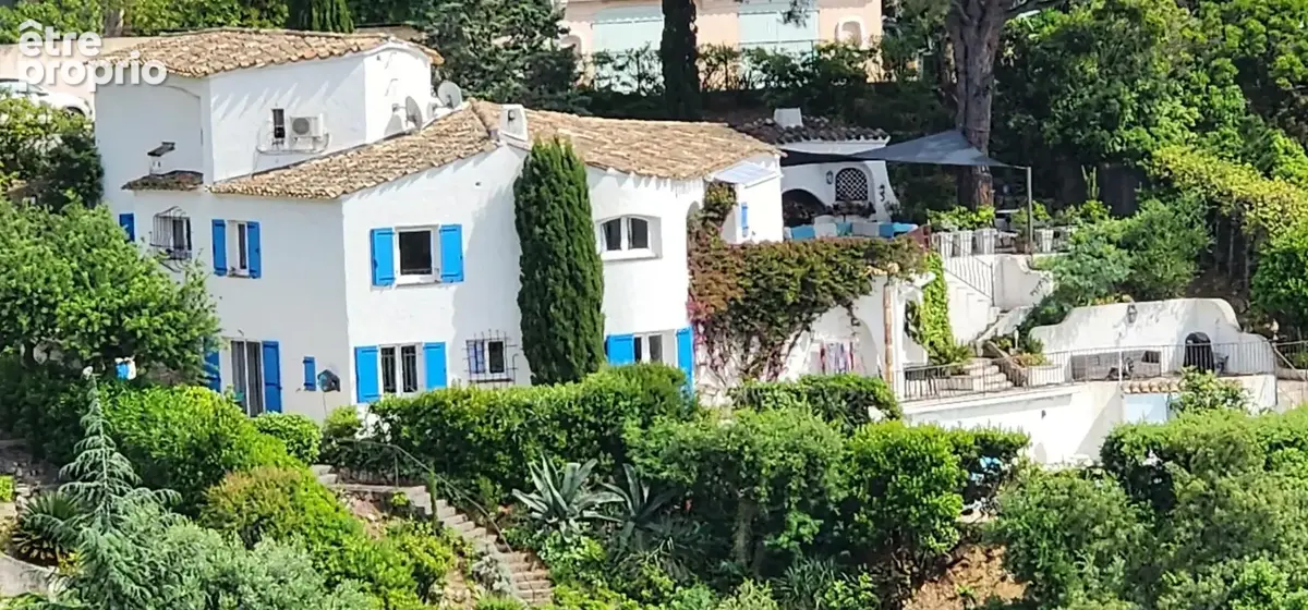Photo 1 - Maison à ROQUEBRUNE-SUR-ARGENS