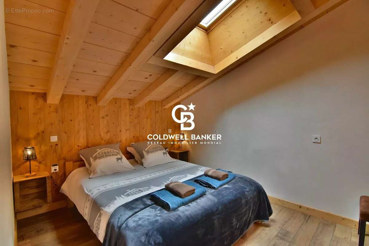 Ferme de 292 m², composée de 3 appartements - Les Houches - photo 6