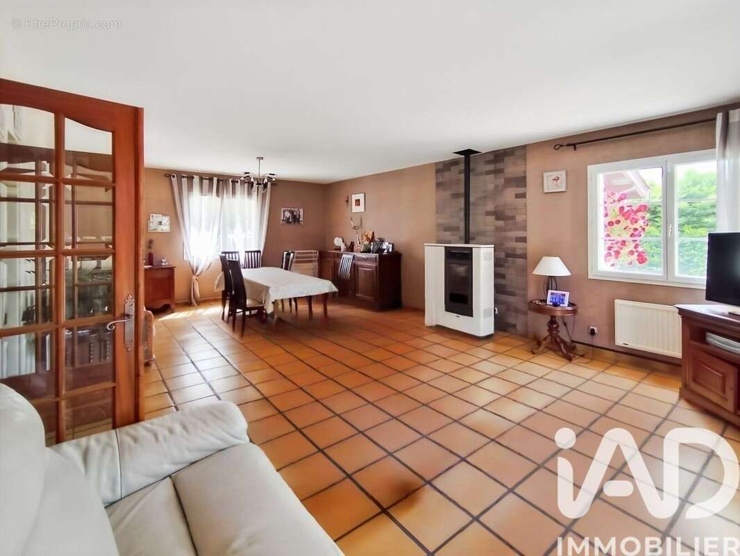 Photo 6 - Maison à MONTROND-LES-BAINS