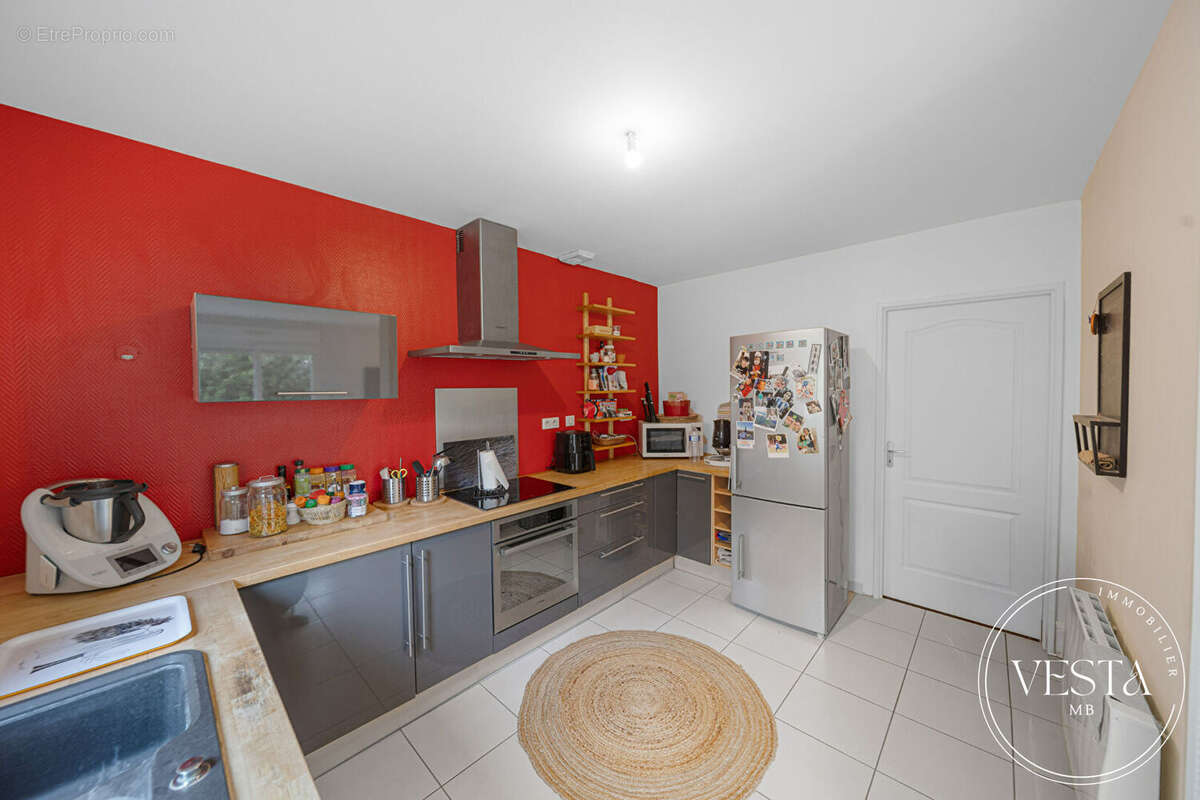 Maison à BELLENEUVE