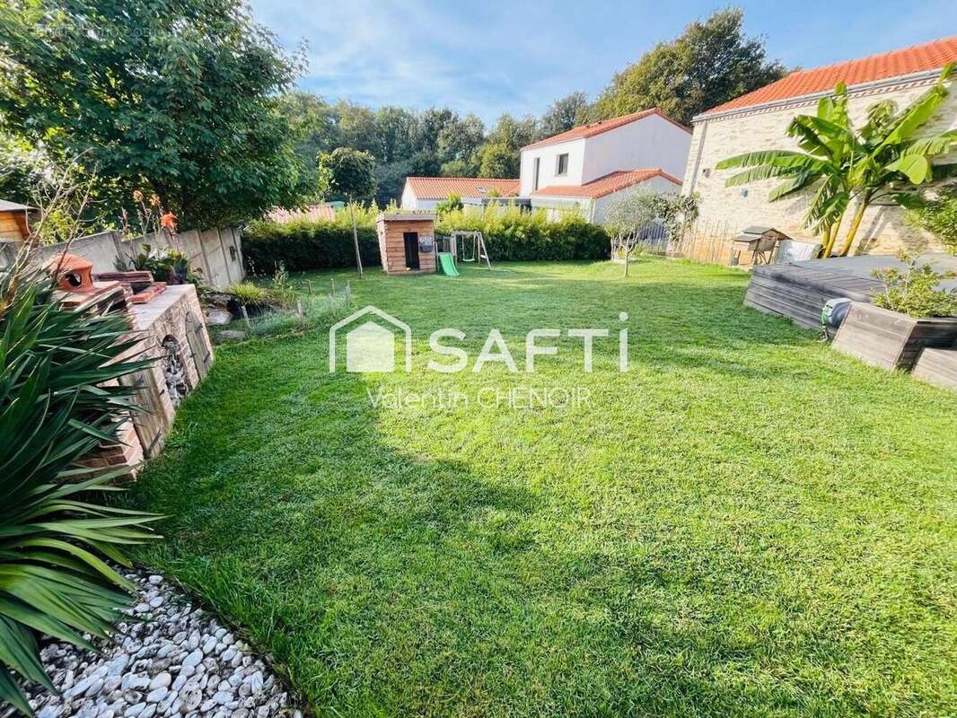 Maison 155 m² à Bouguenais  - photo 2