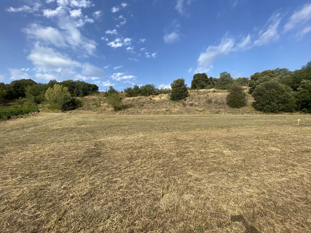 trois terrains à batir, 3 km de Limoux, plats, trés bonne exposition - photo 2